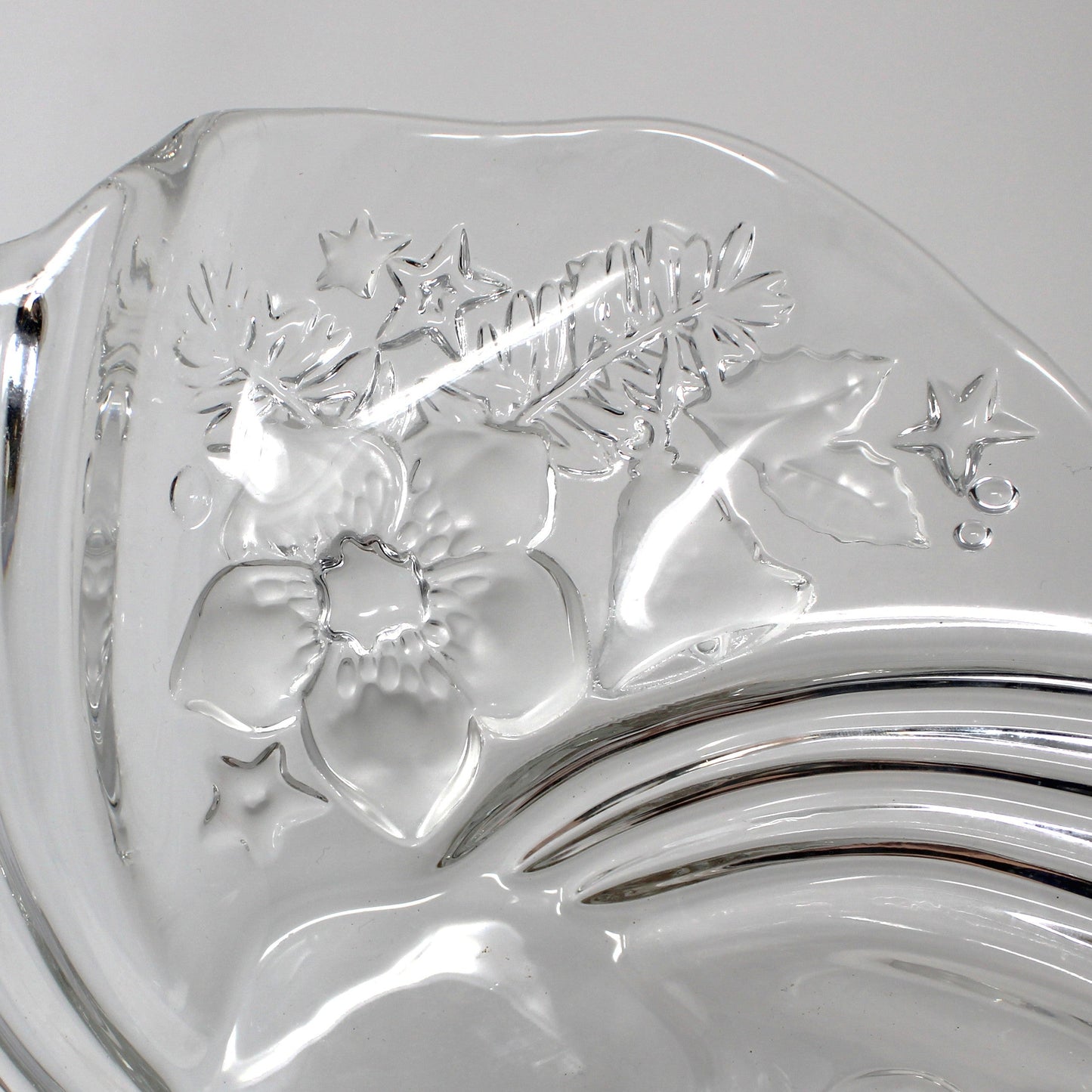 Bon Bon / Candy Dish, Mikasa, Christmas Medley, Frosted Glass, Germany, Vintage 9"