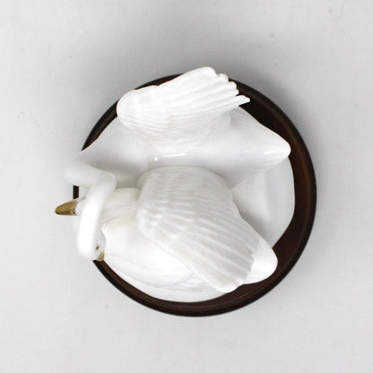 Musical Figurine, Double Swans, Plays Lara's Theme - Somewhere My Love, Porcelain, Vintage