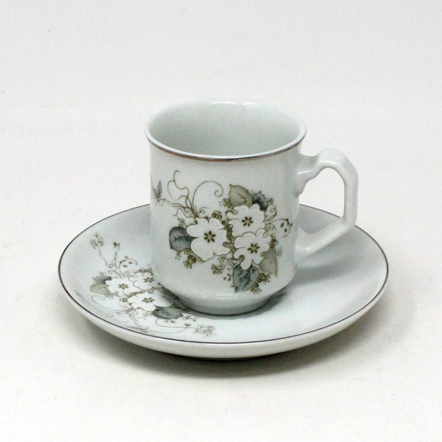 Demitasse & Saucer, Porcelana Schmidt by Leart, White Florals, Vintage