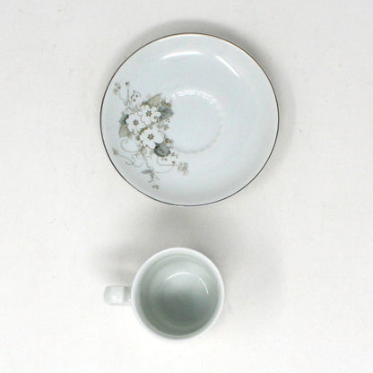 Demitasse & Saucer, Porcelana Schmidt by Leart, White Florals, Vintage