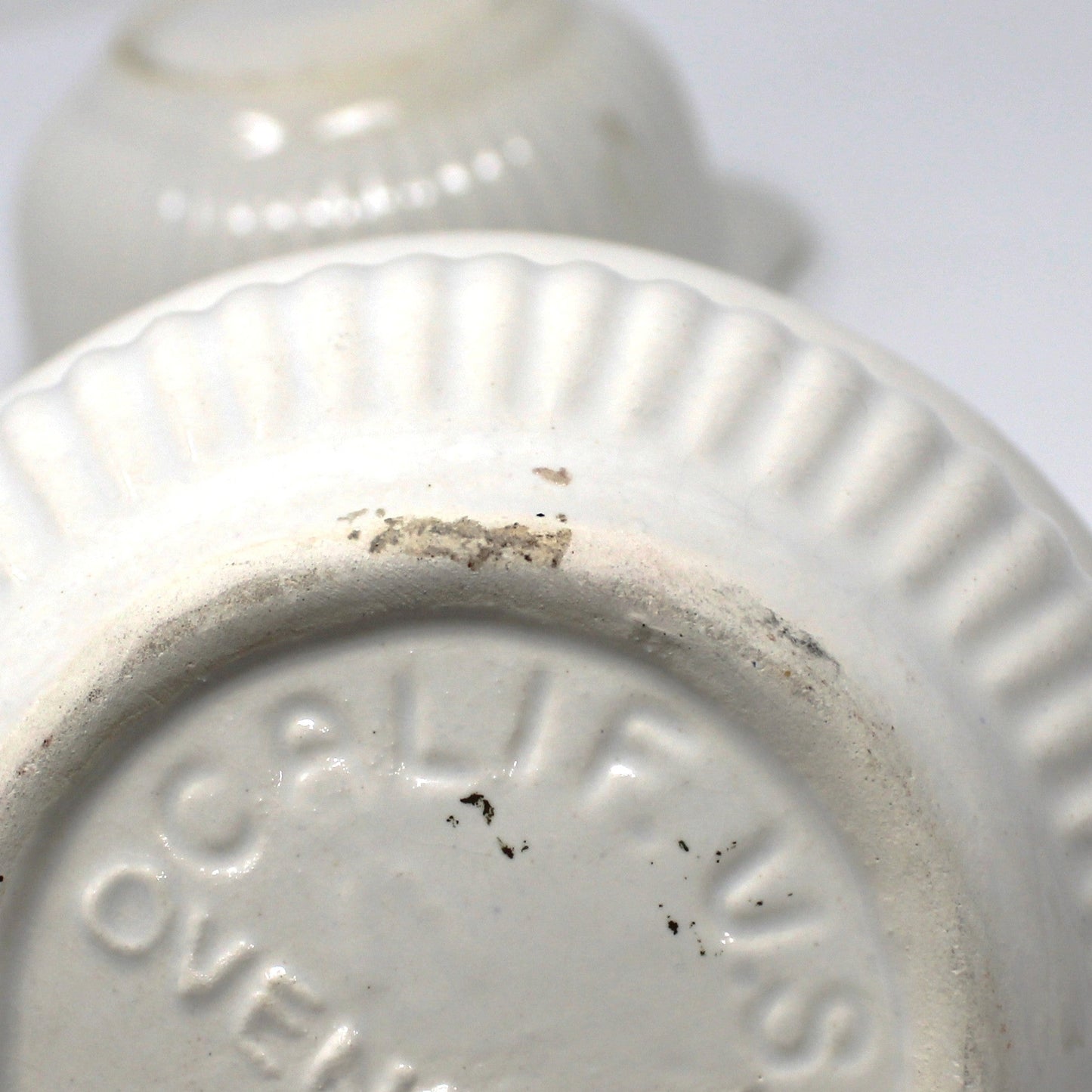 Soup Crocks with Lids and Handles, California USA White Ceramic Bowls, Set of 2 Ovenproof, Vintage