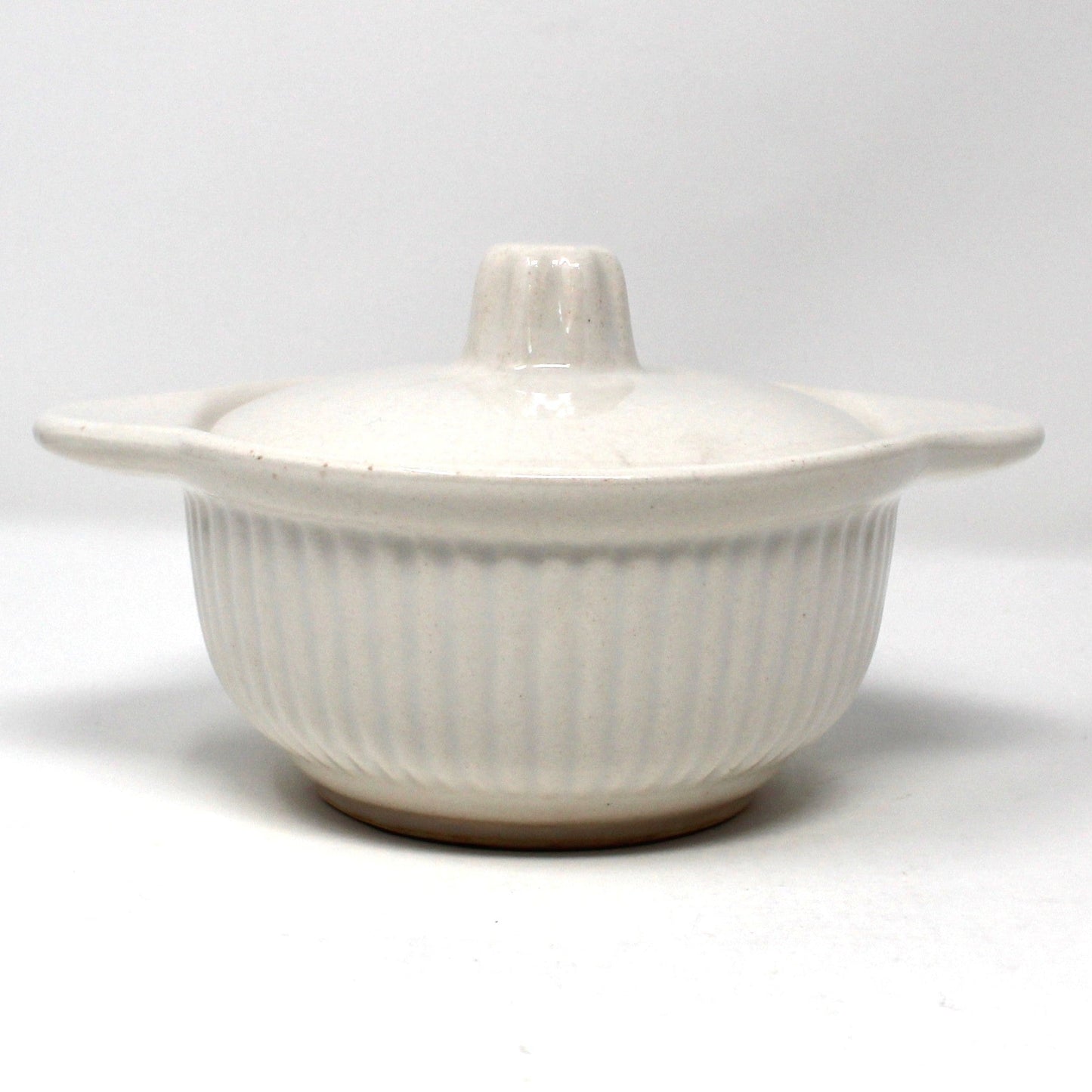 Soup Crocks with Lids and Handles, California USA White Ceramic Bowls, Set of 4, Vintage