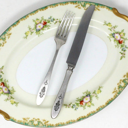 Flatware, Oneida, Silverplate, Forks & Knives Matching Set of 8, Birds of Paradise Pattern, Antique