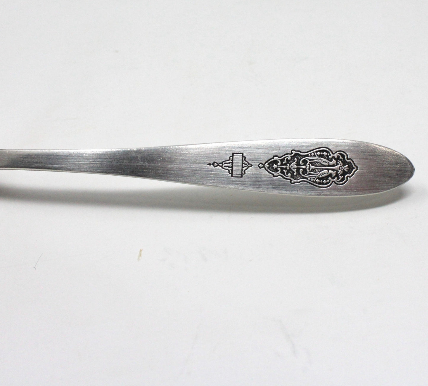Flatware, Oneida, Silverplate, Forks & Knives Matching Set of 8, Birds of Paradise Pattern, Antique