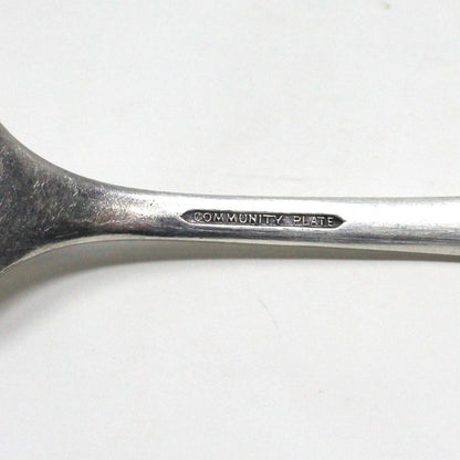 Flatware, Oneida, Silverplate, Forks & Knives Matching Set of 8, Birds of Paradise Pattern, Antique