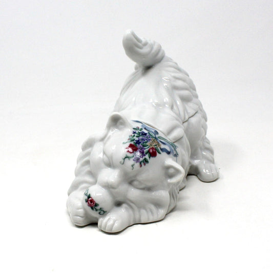Trinket Box, Elizabeth Arden, Figural White Cat / Kitten, Southern Heirlooms, Vintage, SOLD