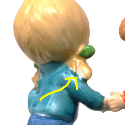 Figurine, Gigi, Sharin' Is Carin' Girls Holding Hands, Friendship, World Wide Arts, Vintage