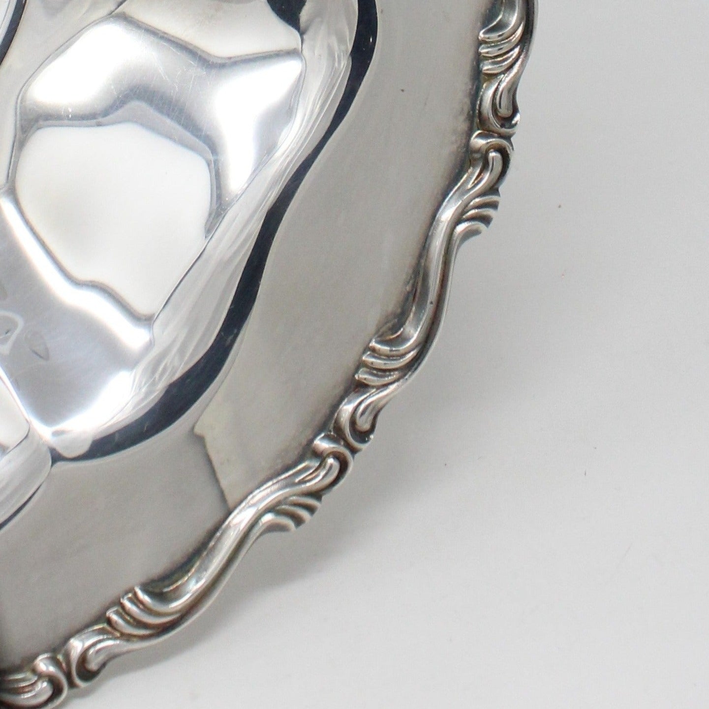 Bowl, Shallow Bowl, Oneida, Silverplate Bowl, Footed Centerpiece Shallow Bowl, Georgian Scroll, Vintage