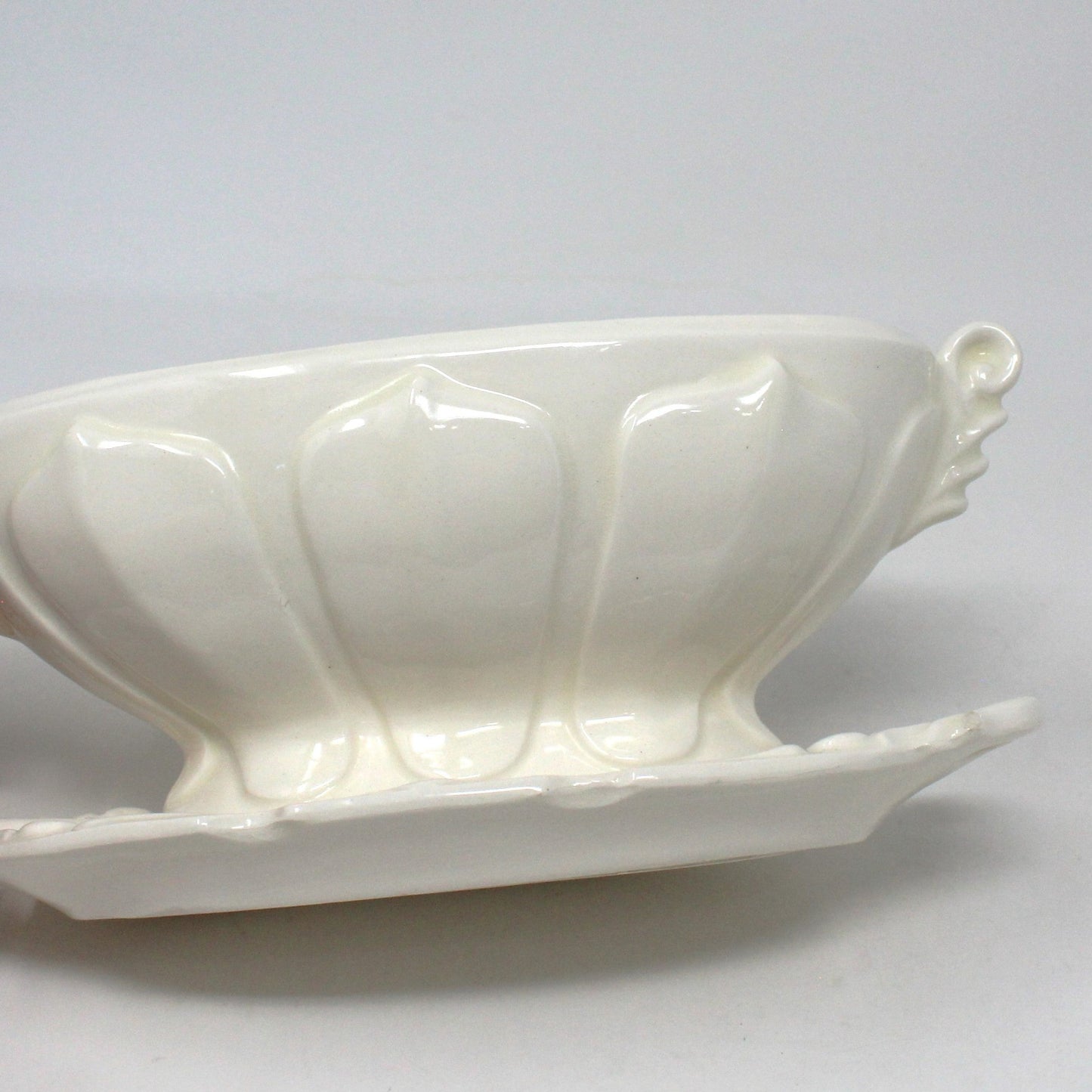 Gravy Boat / Saucière with Underplate, Lid and Ladle, Feathers, Ceramic, Vintage