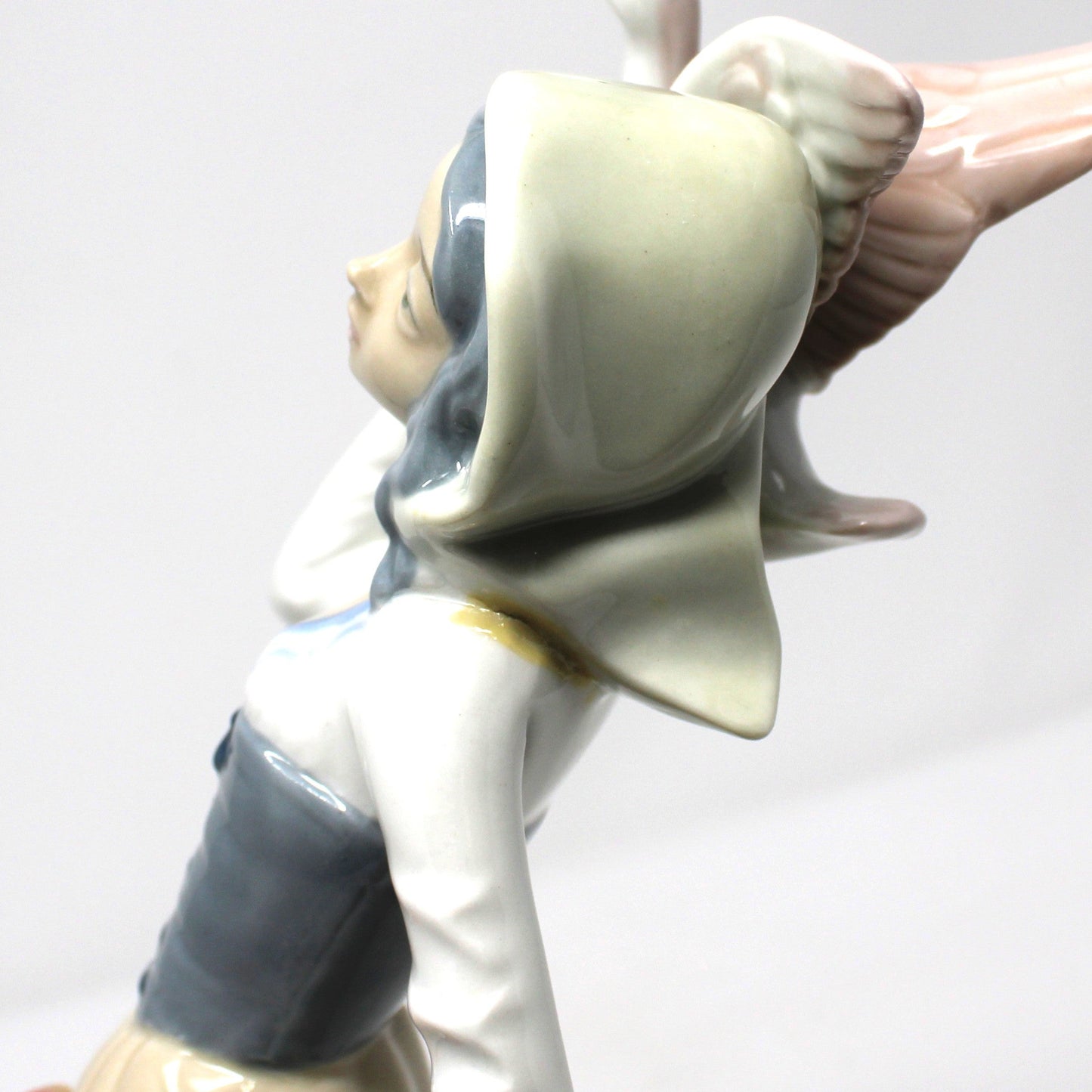 Sculpture, Casades, Girl with Goose on Shoulder, Lladro-Style figurine, Retired Figurine, Vintage