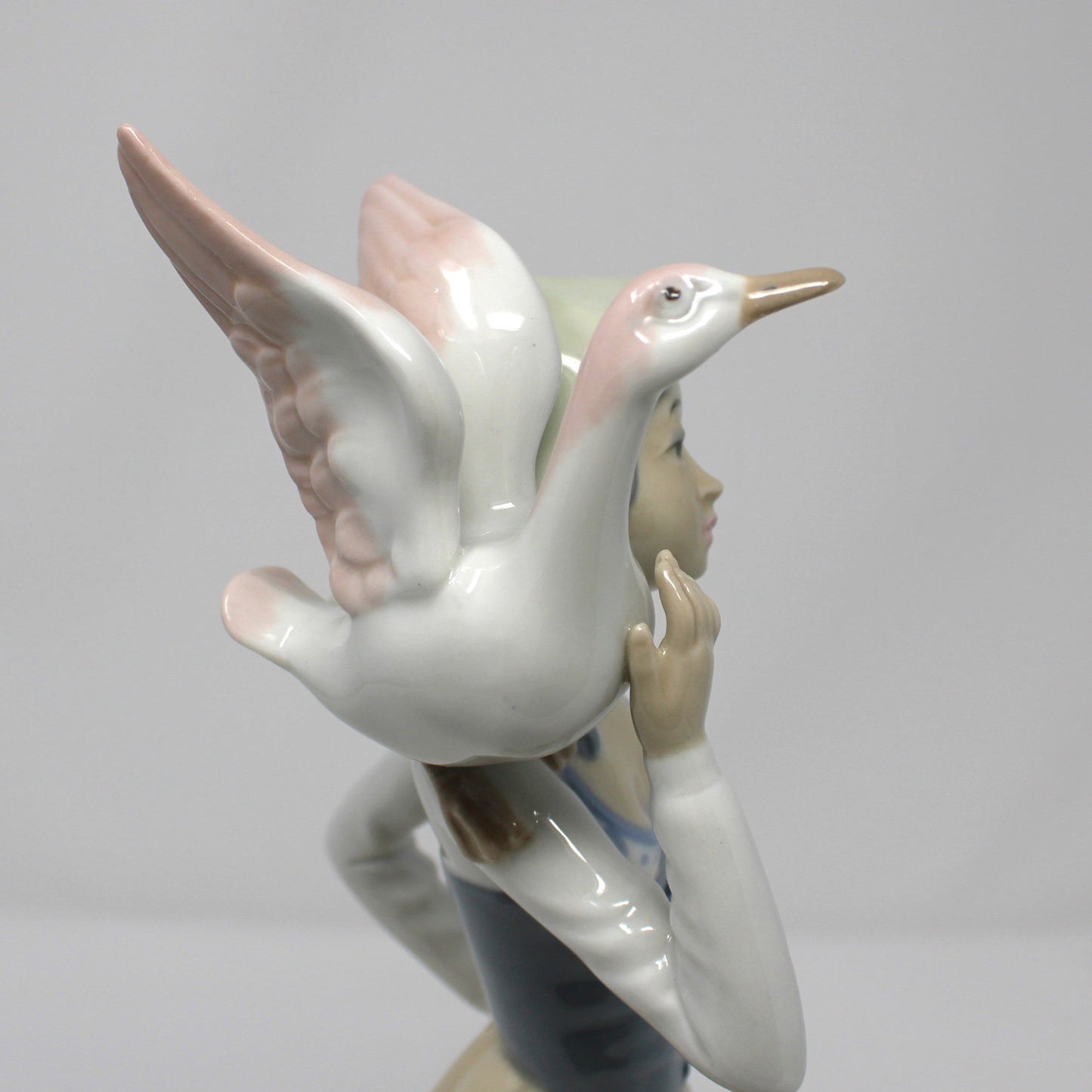 Sculpture, Casades, Girl with Goose on Shoulder, Lladro-Style figurine, Retired Figurine, Vintage