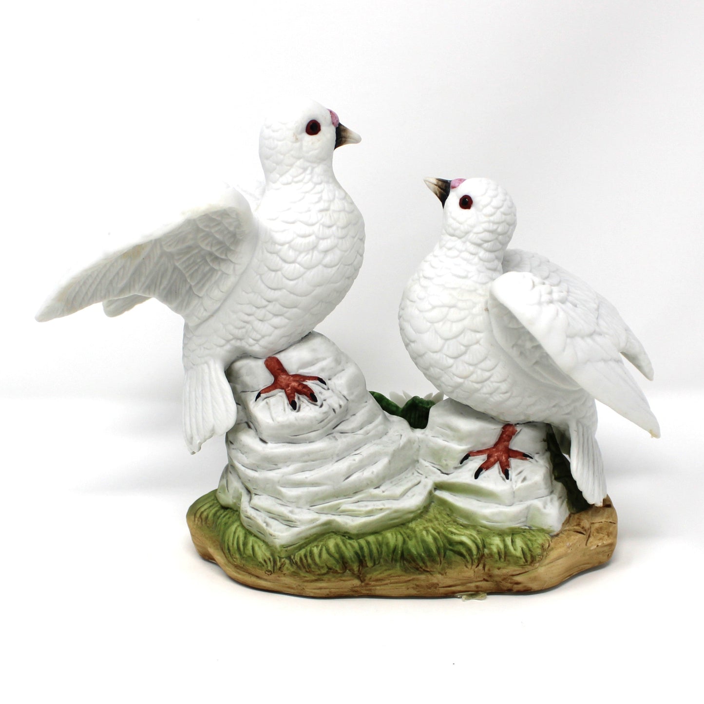 Figurine, Two White Doves on Rocks, Hand-Painted Bisque Porcelain, Taiwan, Vintage