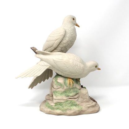 Two White Doves Figurine, Hand-Painted Bisque Porcelain, Vintage 1980s