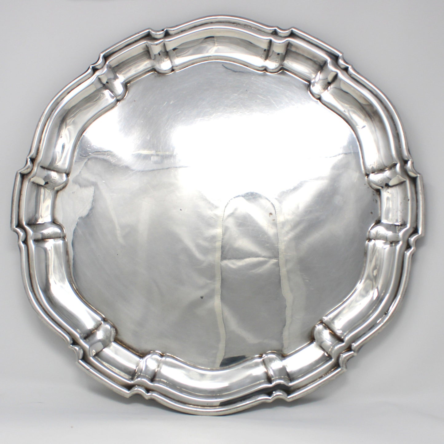 Tray, Poole Silver Co., Round Silverplate, Chippendale #1043, Hollowware, 16.25", 1950s