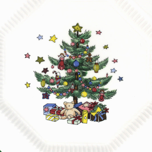 close up view of decoration on a Set of 4 Vintage NIKKO Christmastime Pattern Salad / Dessert Plates. 