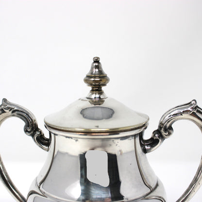 close up of finial on a Vintage 1930s Sugar Bowl by Lehman Brothers, Silverplate, Pedestal Style
