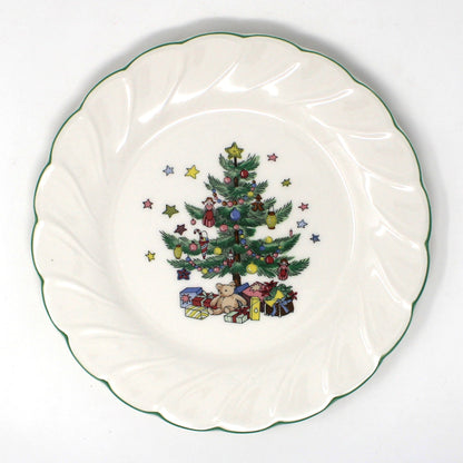 Vintage Nikko Christmas Ironstone salad plates, Happy Holiday pattern with scalloped border and green rims.  Featuring a Christmas tree illustration in the center