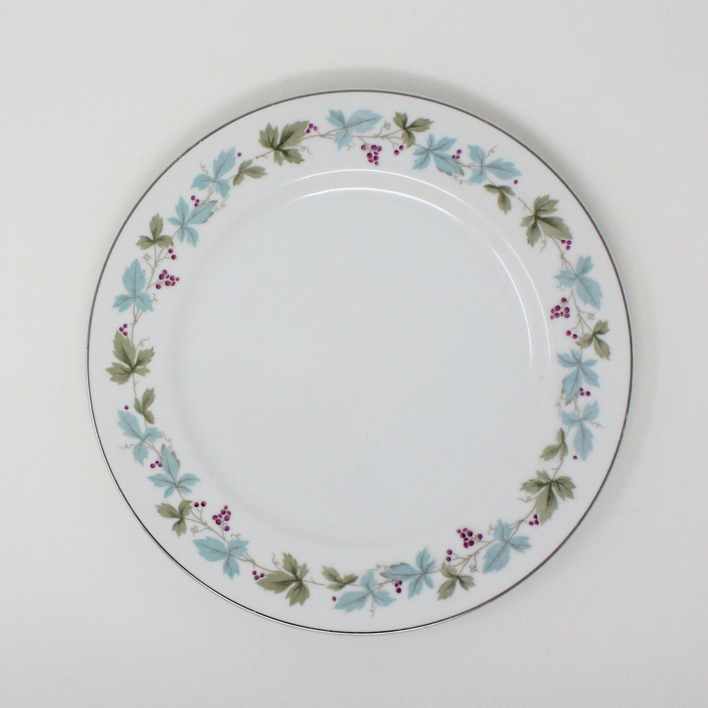 Dinnerware, Fine China of Japan. Vintage 6701, Service for 6 (36 Pcs), Vintage, SOLD