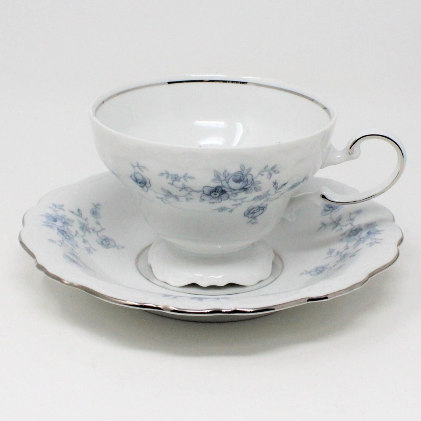 Teacup and Saucer, Johann Haviland, Blue Garland, Bavaria, Vintage, Set of 5