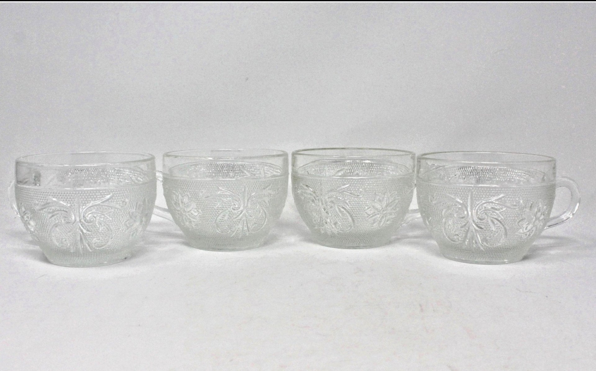 Coffee Cup, Indiana Glass / Tiara, Sandwich Clear Set of 4, Vintage –  Antigo Trunk