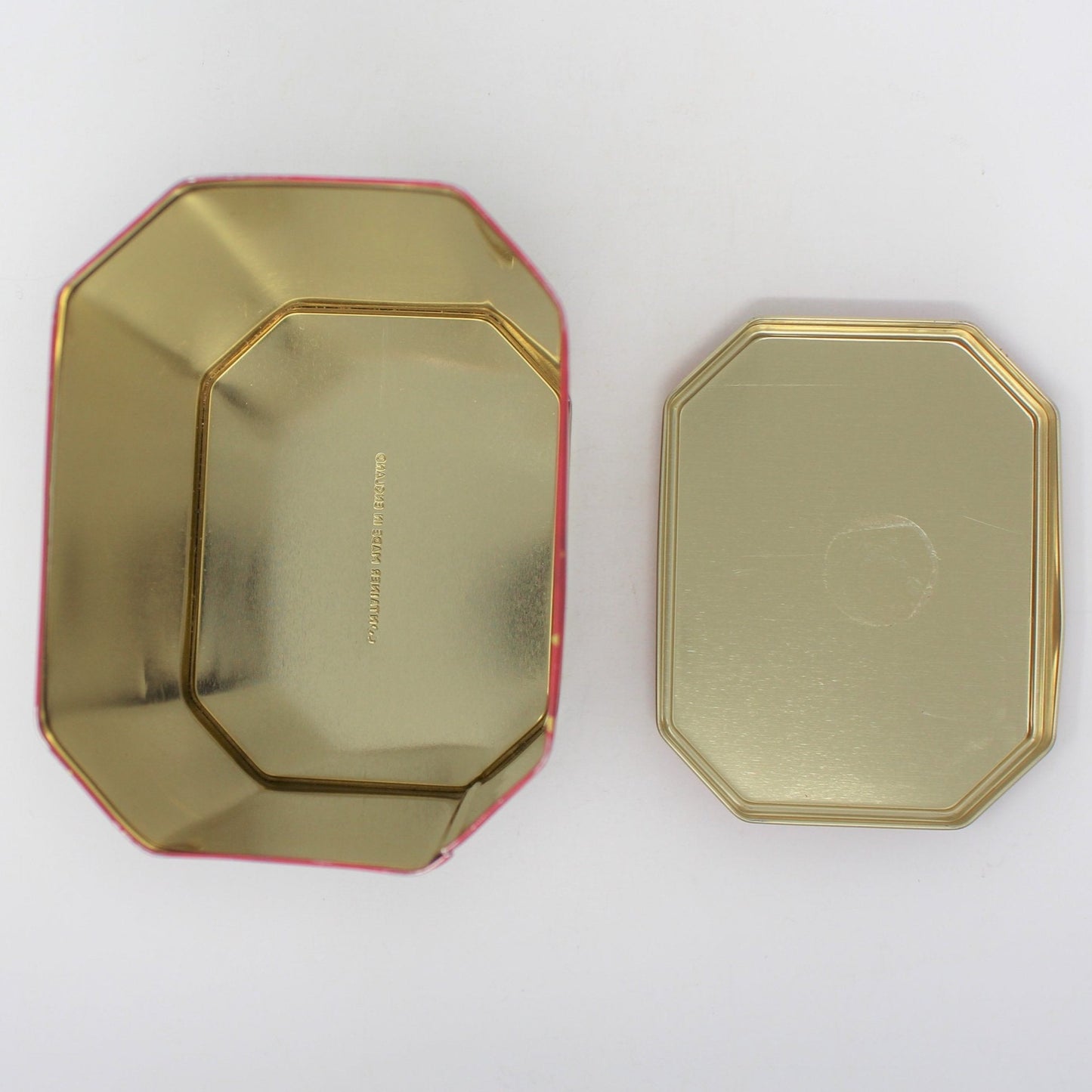 Gift Tin / Cookie Tin, Roses are Forever Heart Tin, England Vintage