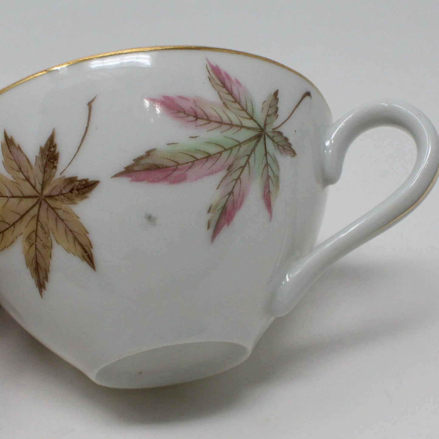 Teacup and Saucer, Royal Ming, Leaves Pattern, Vintage