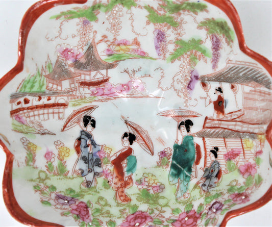 Bowl, Hand Painted, Geisha Girl Moriage, Satsuma Kutani, 3-Footed Bowl, Vintage