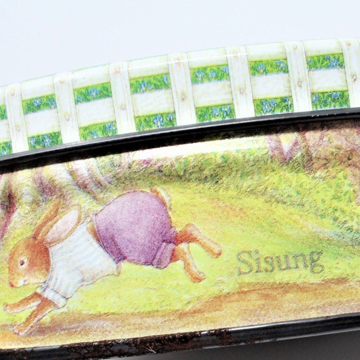 Gift Tin / Cookie Tin, Easter Bunny Rabbit, Sisung, 6.5" Vintage