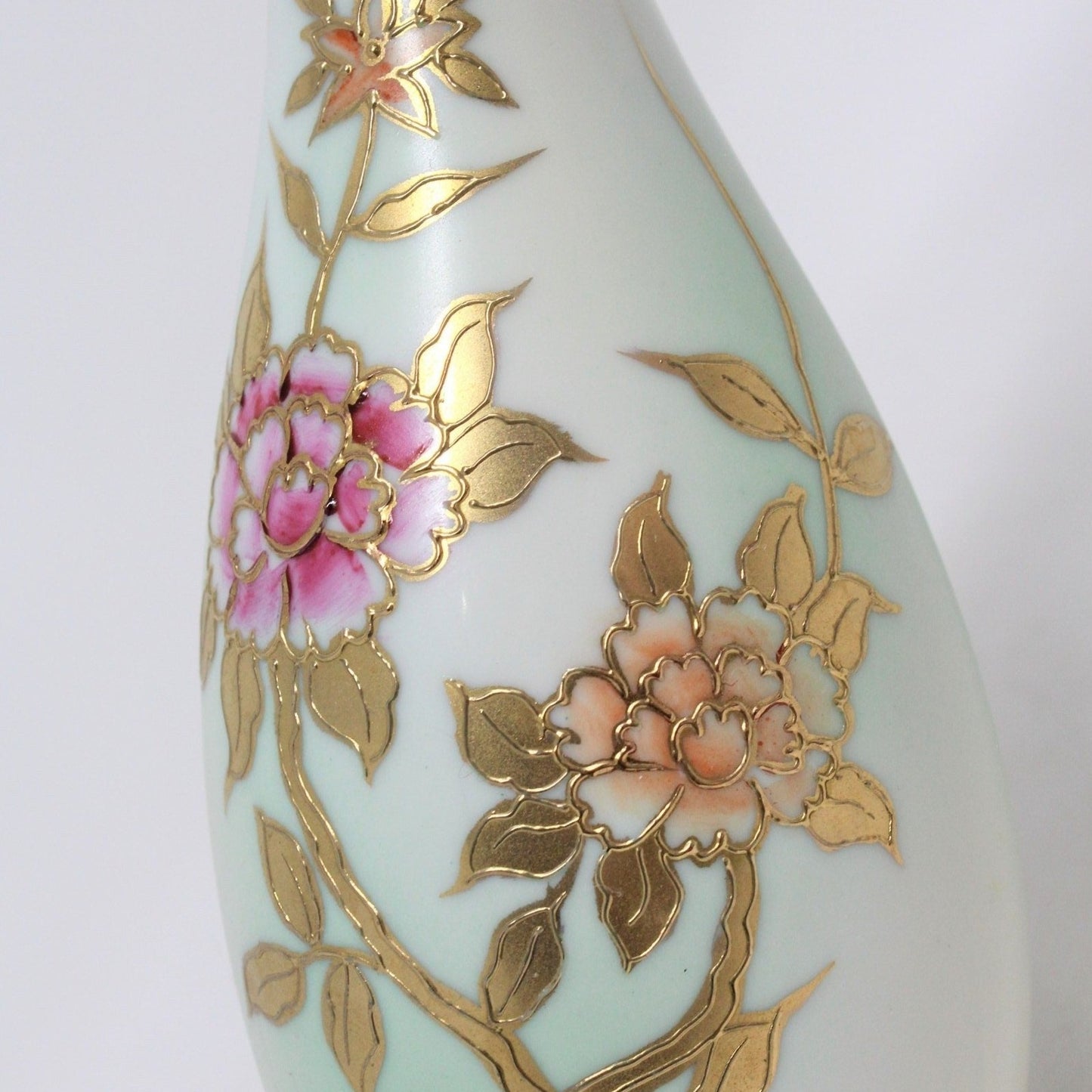 Bud Vase, Ucagco, Hand Painted Carnations, Moriage, Japan, Vintage