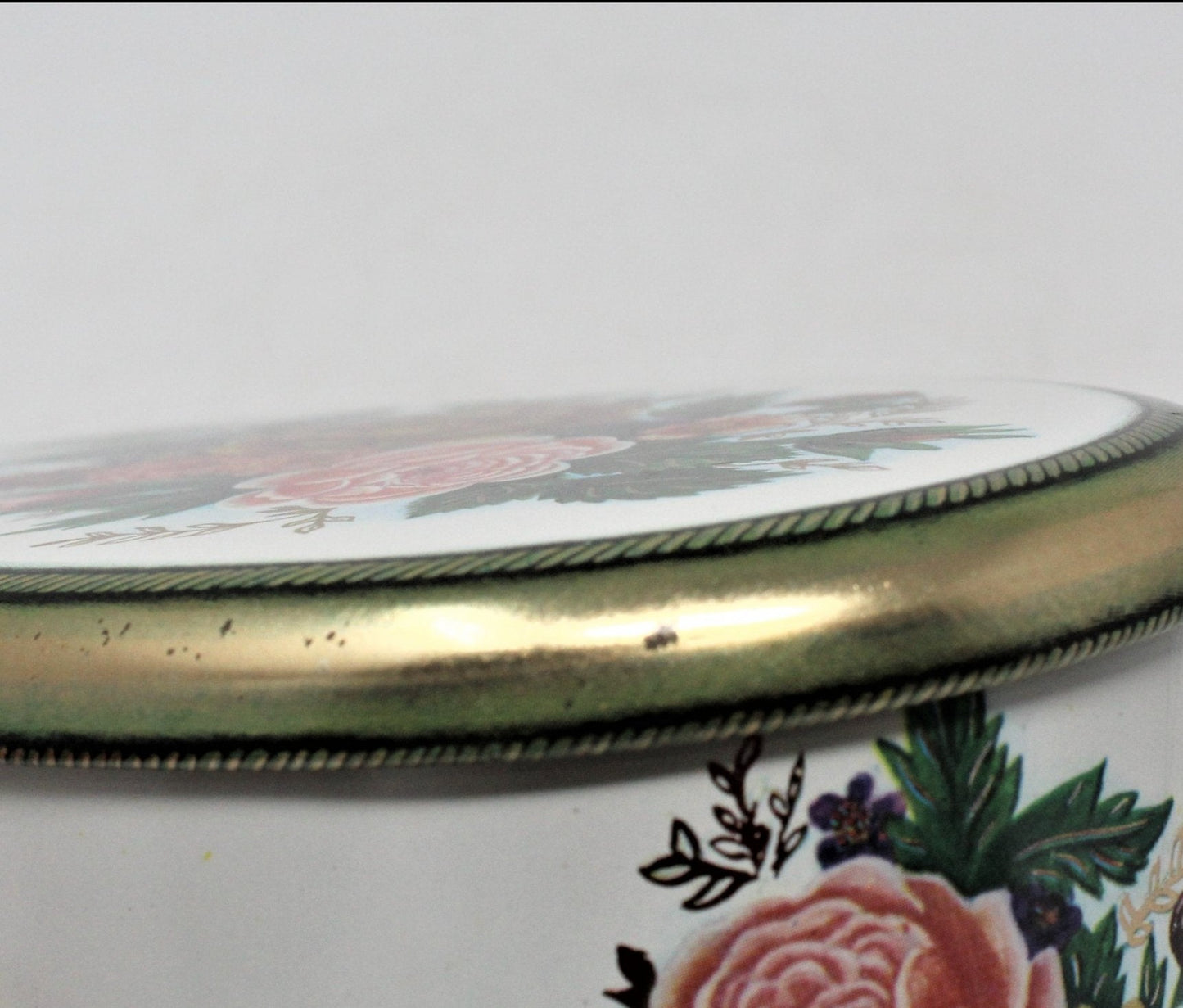 Gift Tin / Candy Tin, Meister, Florals, Oval, Vintage