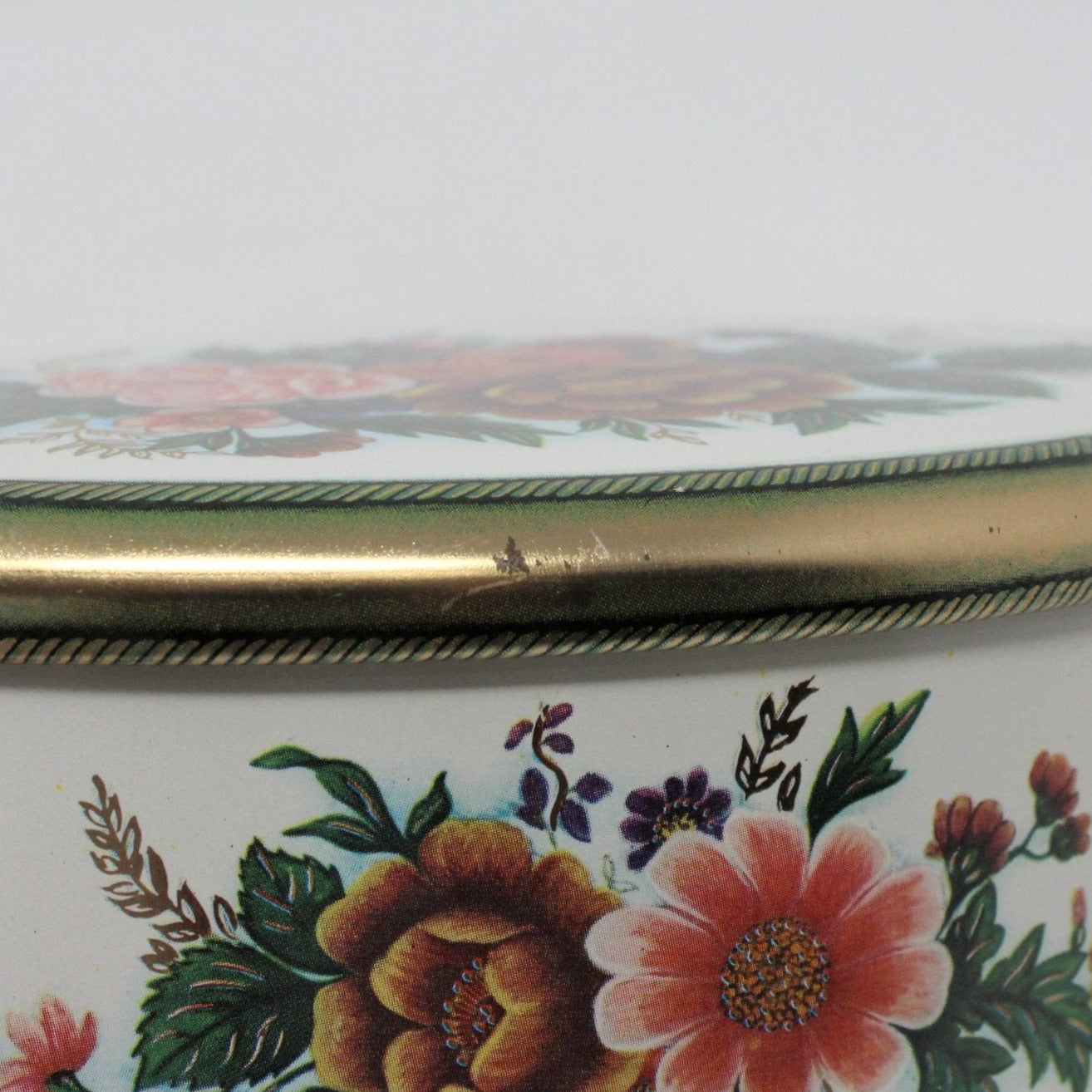 Gift Tin / Candy Tin, Meister, Florals, Oval, Vintage