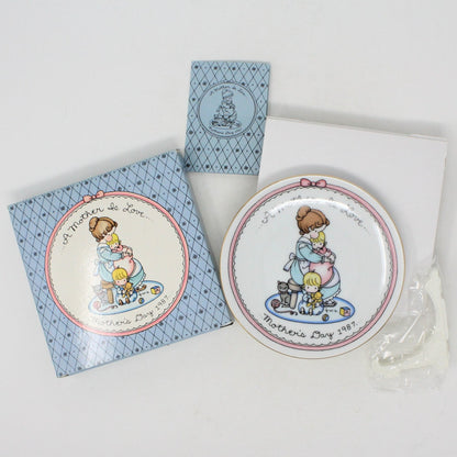 Avon collectible Mother's Day Plate, 1987
