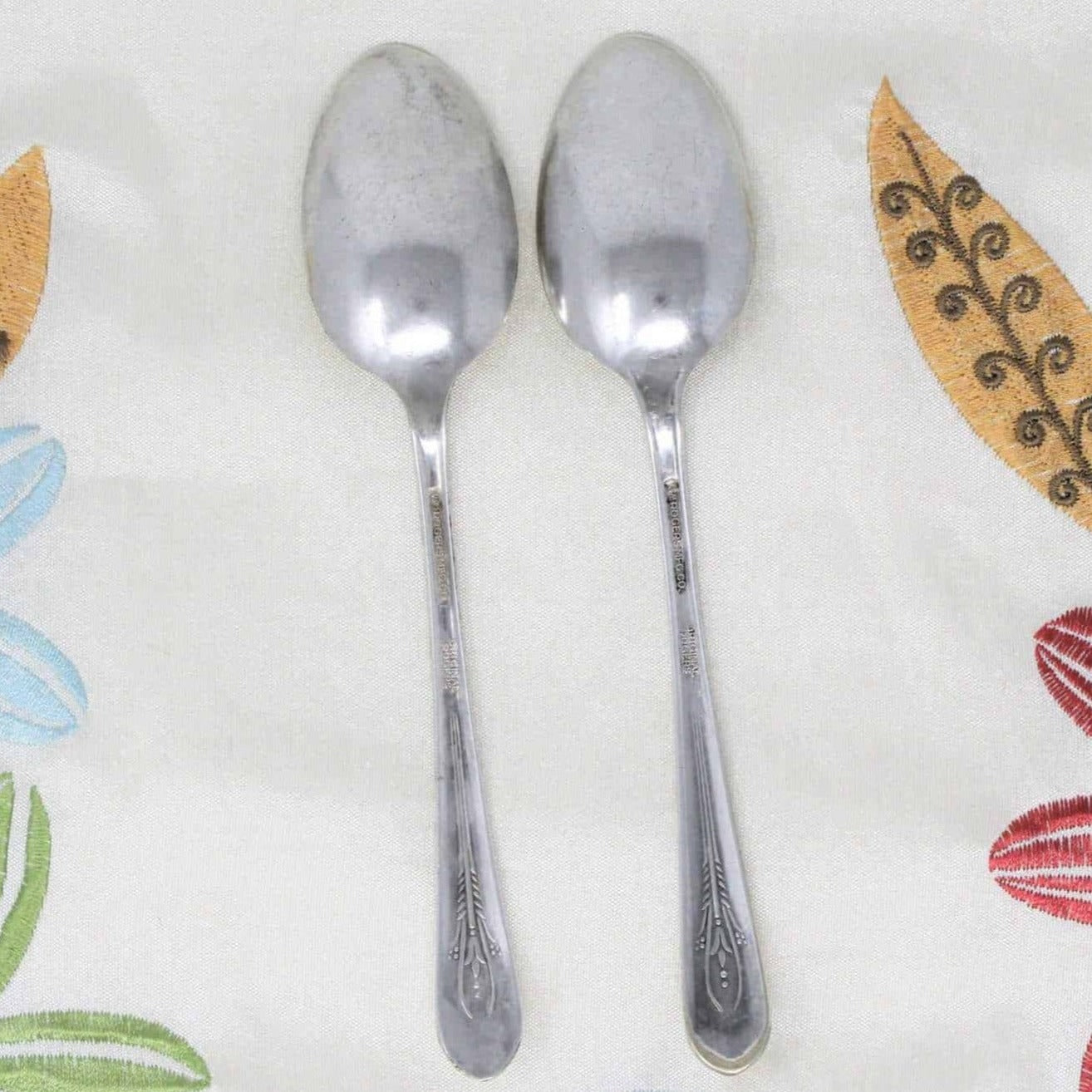 Teaspoons, Wm Rogers, Inheritance, Silverplate, Set of 2, Vintage