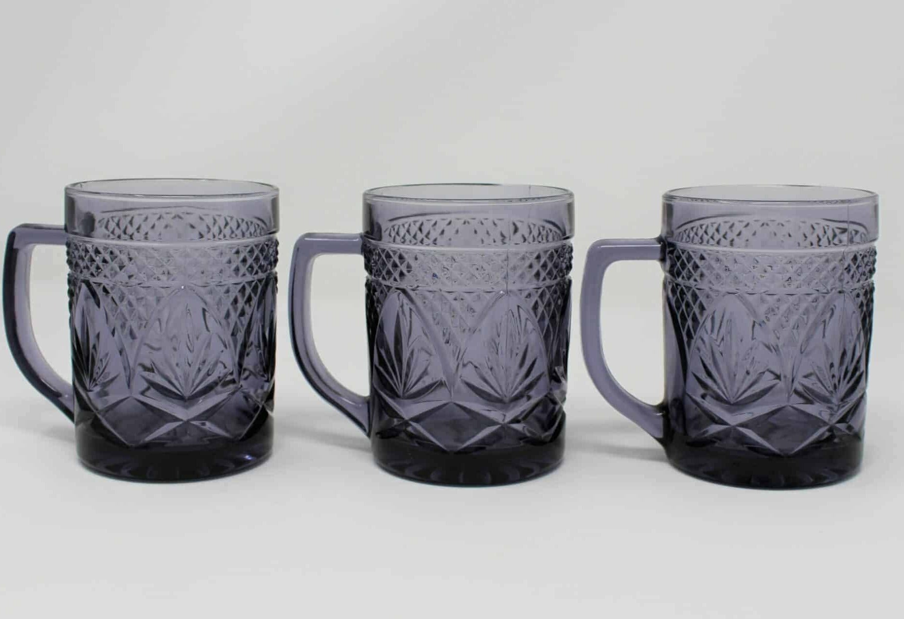 Mugs, Cristal D'Arques-Durand, Antique Amethyst Purple Glass, France,   Antigo Trunk