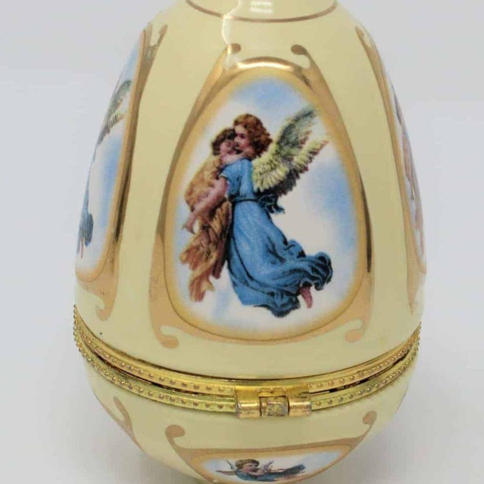 Ornaments, Valerie Parr Hill, Mr. Christmas Musical Egg, Angels, Vintage