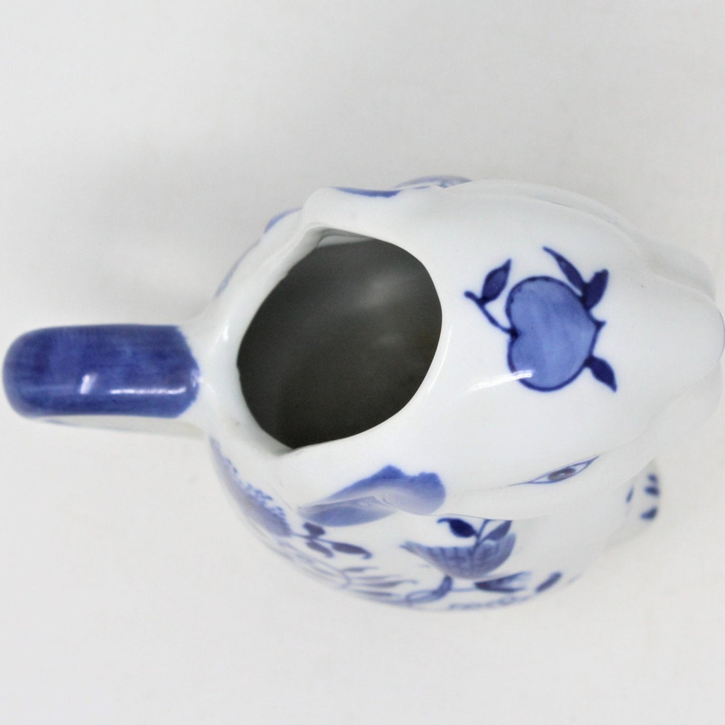 Creamer / Cream Pitcher, Baum Bros Formalities, Bunny Rabbit, Blue Onion, 1996