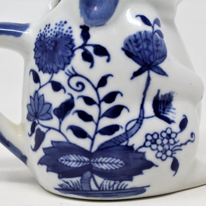 Creamer / Cream Pitcher, Baum Bros Formalities, Bunny Rabbit, Blue Onion, 1996