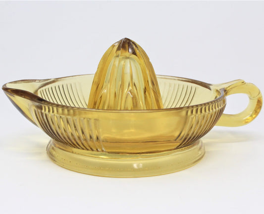 Reamer / Fruit Juicer: Depression Glass, Amber Honey, Art Deco Style, USA, Vintage 1940s - SOLD