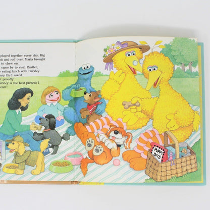 Children's Book, Sesame Street, A Bird's Best Friend, Hardcover, Vintage 1986