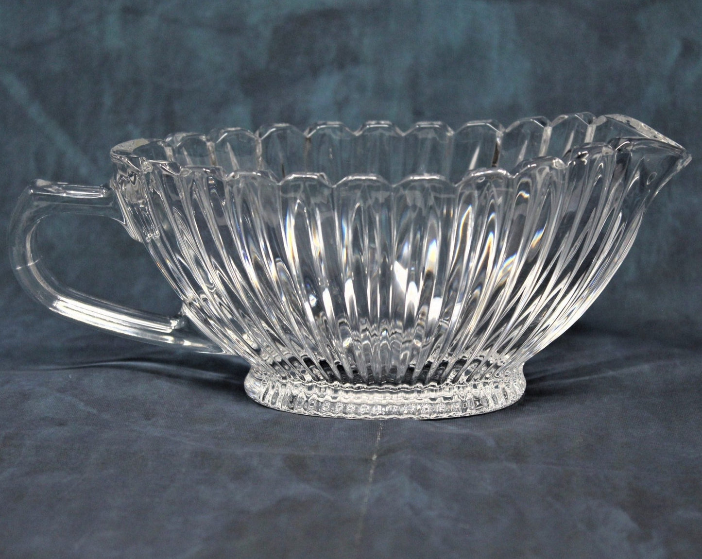 Gravy Boat / Saucière, Mikasa, Royal Suite, Ribbed Glass