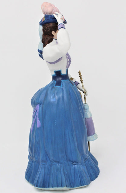 Figurine, Avon, Mrs Albee 1996, President's Club Award, Vintage