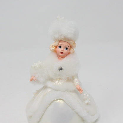 Ornaments, Hallmark, Madame Alexander, Winter Wonderland #7, 2002