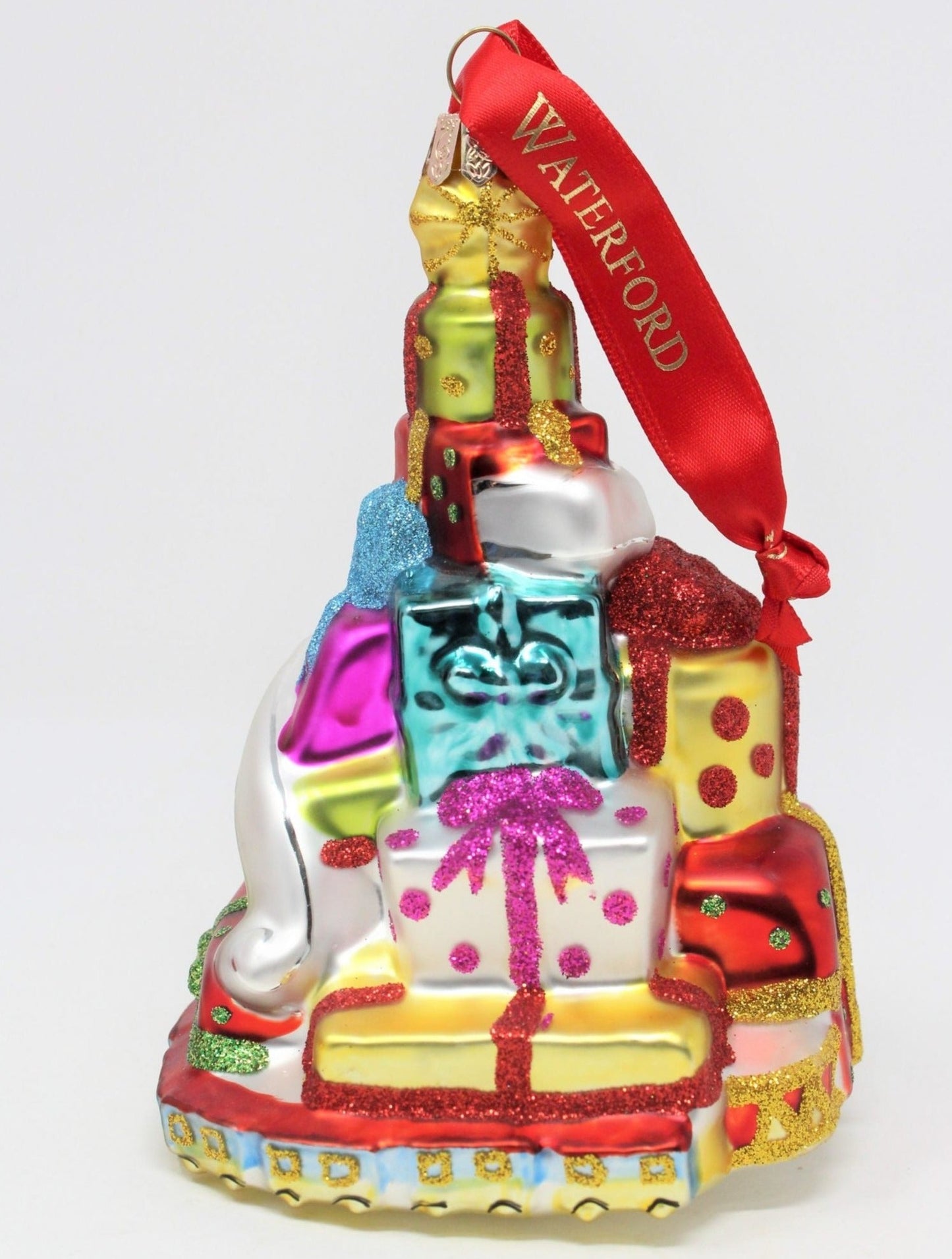 Ornaments, Waterford Holiday Heirlooms, Teddy Bear with Gifts, 2019