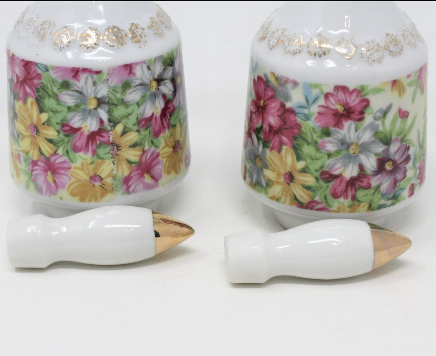 Cruets, Floral Porcelain with Gold accents, Set of 2, Vintage, Japan