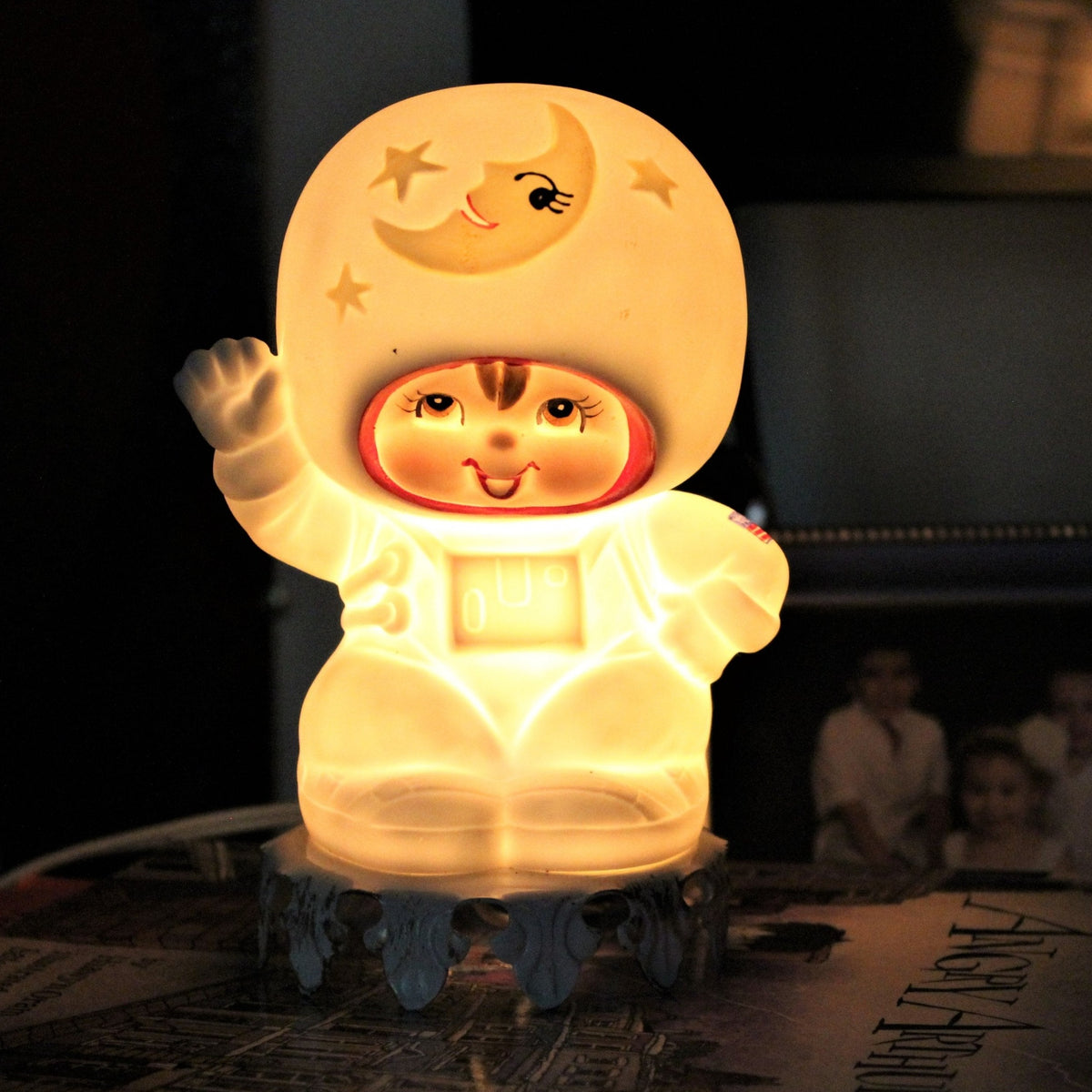 Night Light: Aladdin Giftware, Smiling Astronaut, Rare, USA, Vintage 1950s - SOLD