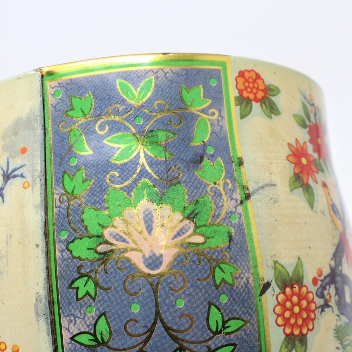 Gift Tin / Cookie Tin, Metal Box Co, Asian Floral Chinoiserie, Vintage, England