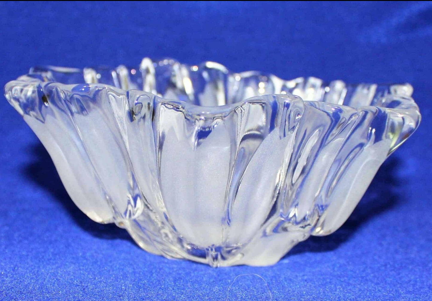 Bowl, Walther Glass, Sylvia Frosted Glass, 7", Vintage