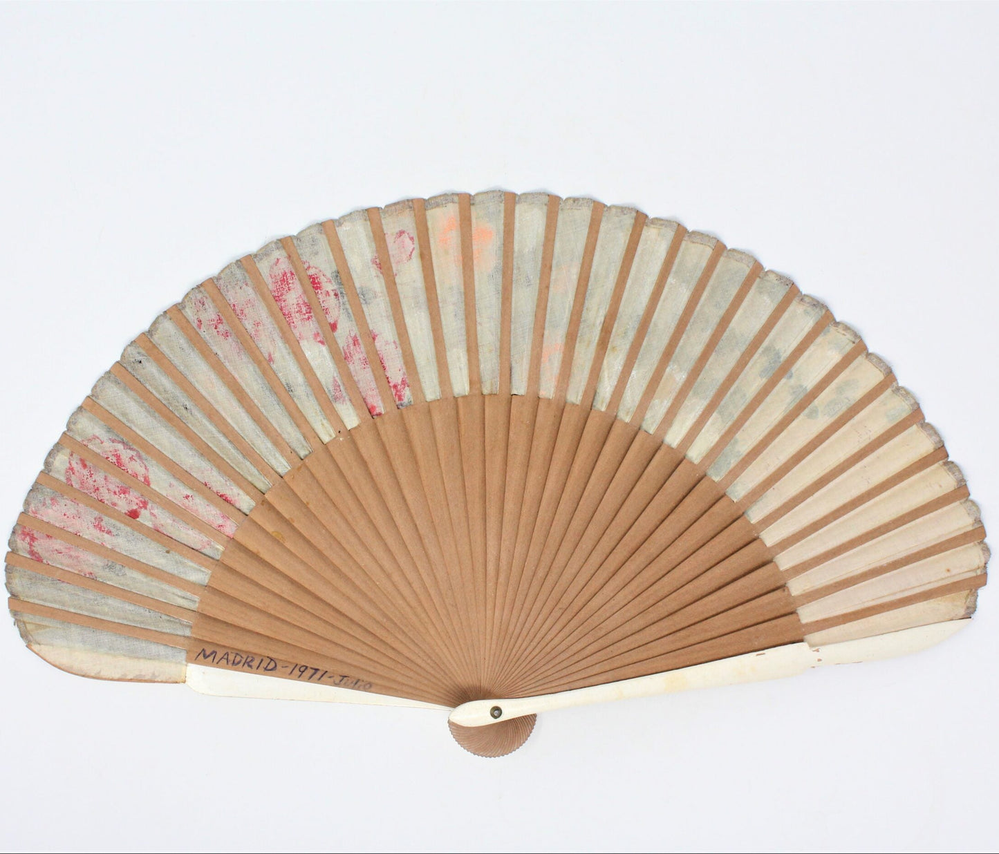 Hand Fan, Spanish Style, Hand Painted, Roses Red /Peach, Vintage, SOLD