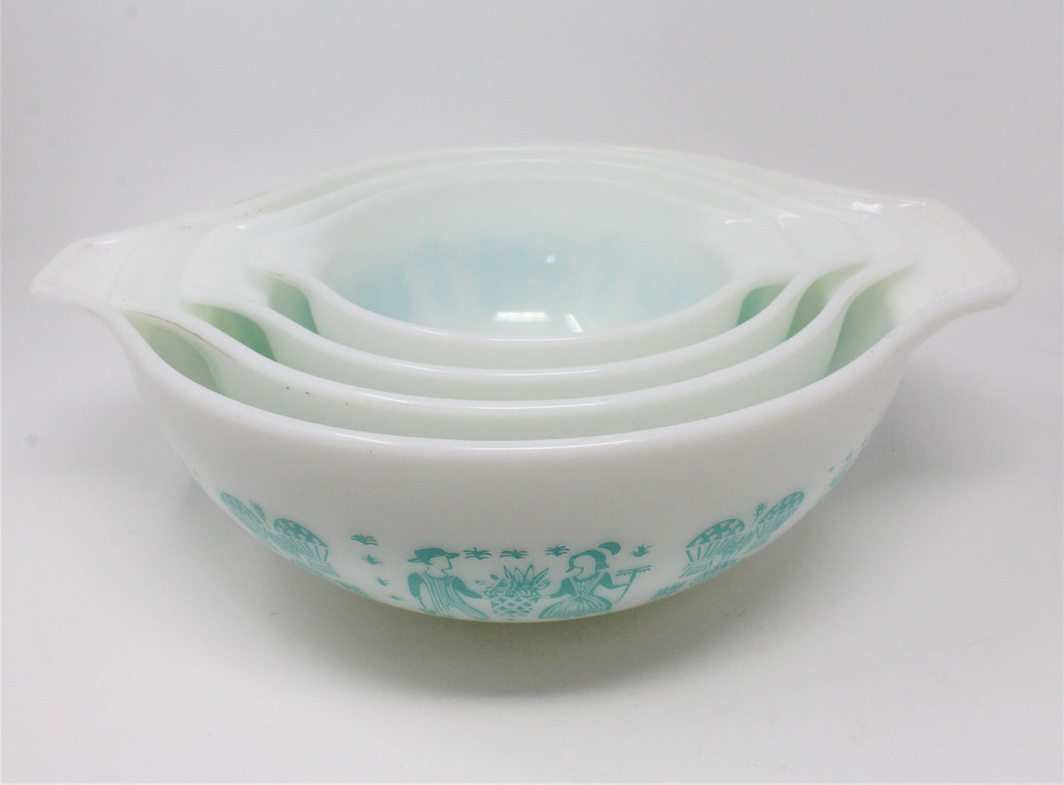 Mixing Bowl Set: Pyrex Cinderella Butterprint (Amish), Set of 4, Corning, USA, Vintage 1957 - SOLD