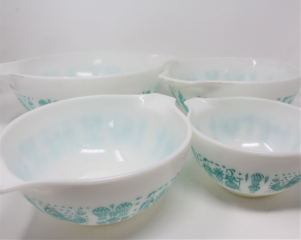 Mixing Bowl Set: Pyrex Cinderella Butterprint (Amish), Set of 4, Corning, USA, Vintage 1957 - SOLD